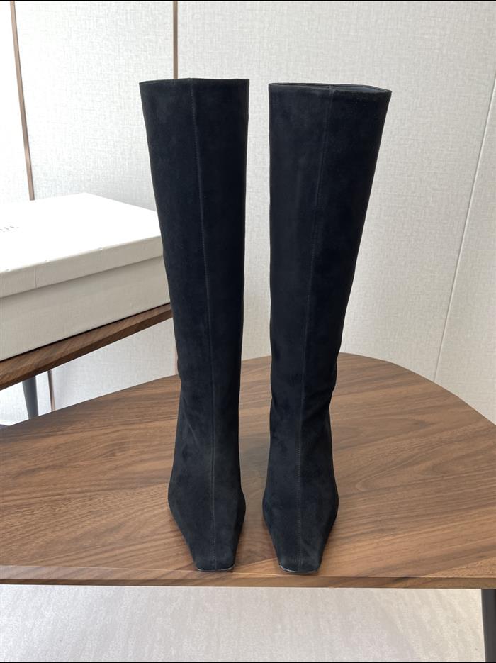 2025112817449425 480